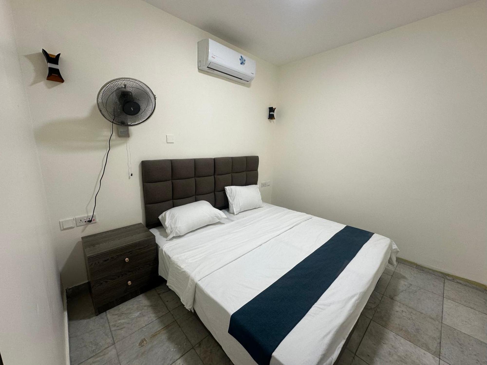 Relax House For Studio Rooms Apartment Aqaba Eksteriør billede